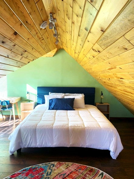 Building Photo - 411 W Quartz St