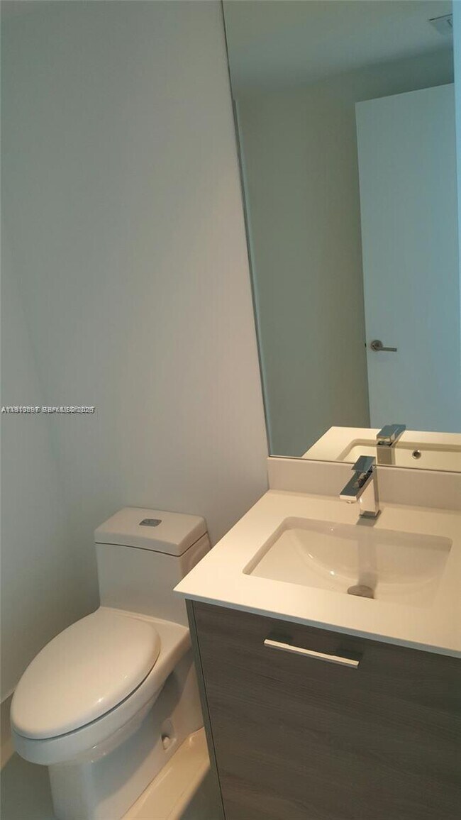 Building Photo - 1300 S Miami Ave