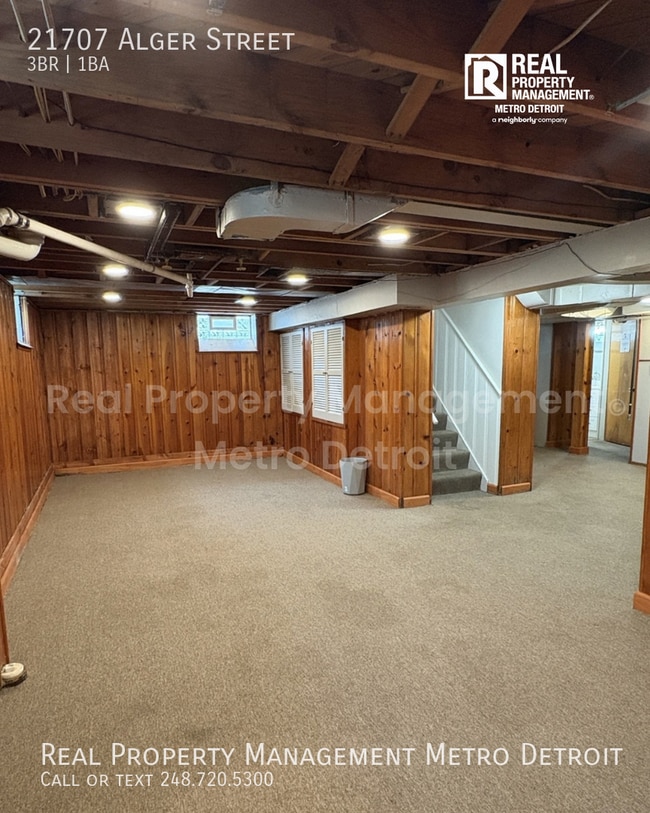 Building Photo - 21707 Alger St