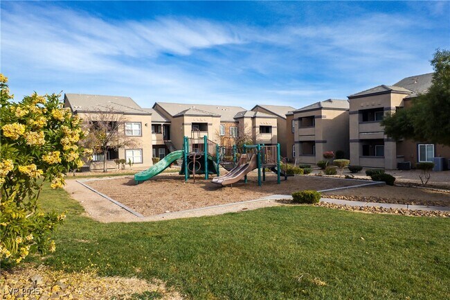 Building Photo - 6650 W Warm Springs Rd