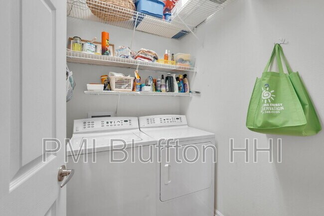 Building Photo - 278 Landing Ln