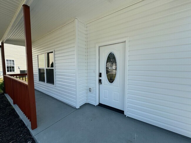 Building Photo - Fully Updated 4 Bedroom Home in Raleigh