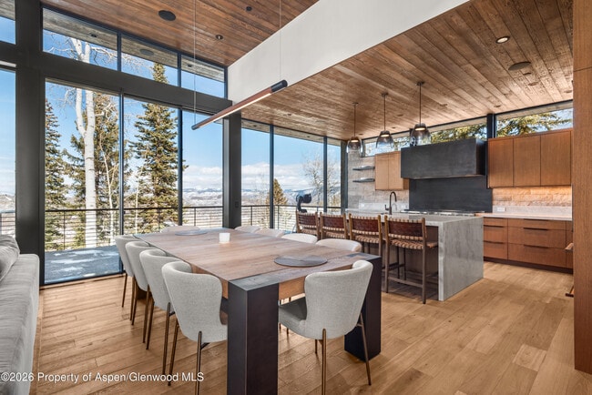 Building Photo - 99 Forest Ln