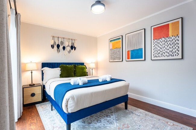 Building Photo - 1004 Airport Blvd