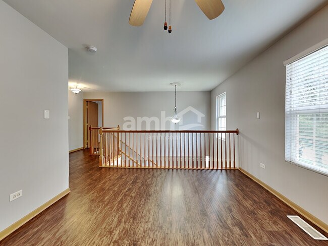 Building Photo - 1821 Eagle Dr