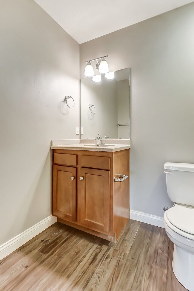 Building Photo - 7128 Triumph Ln