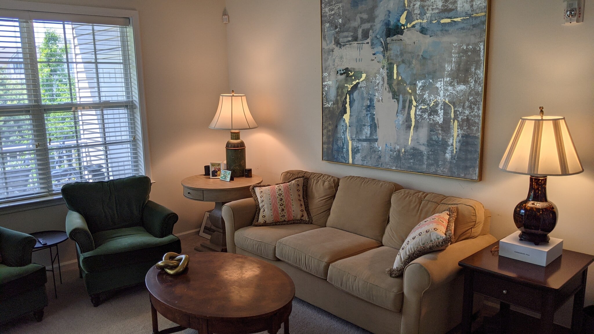 Building Photo - 627 Timberlake Dr