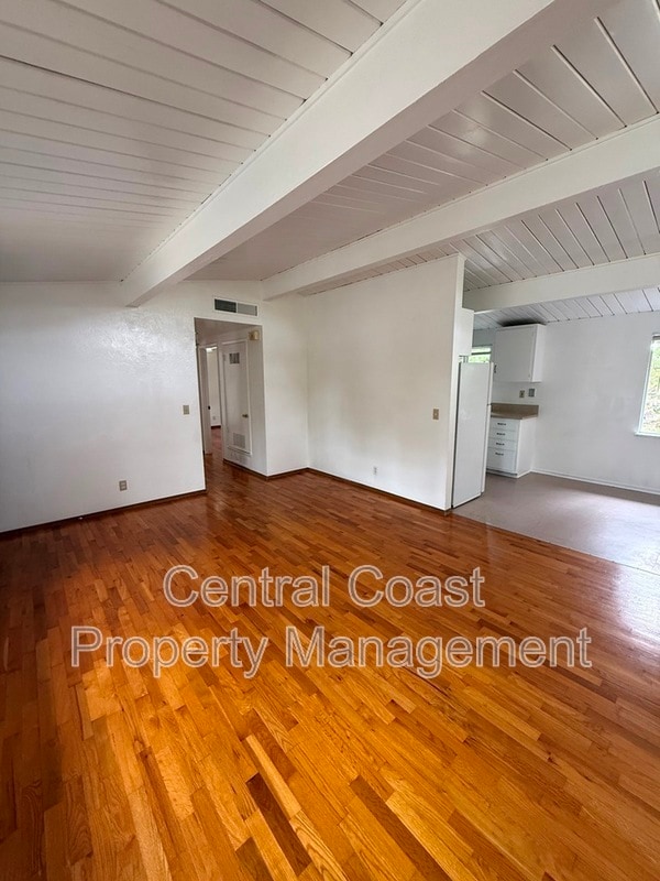 Building Photo - 822 Cedar St