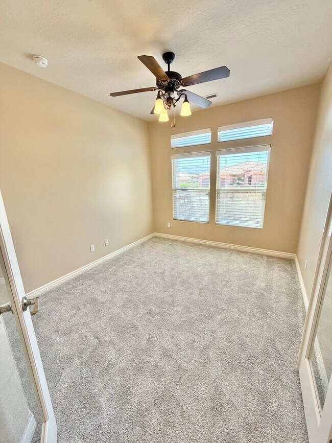 Building Photo - 2176 N Gunsight Dr