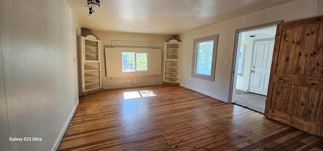 Building Photo - 210 N Elden St