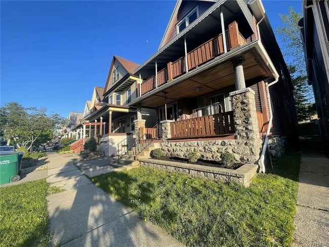 Primary Photo - 76 Vernon Pl