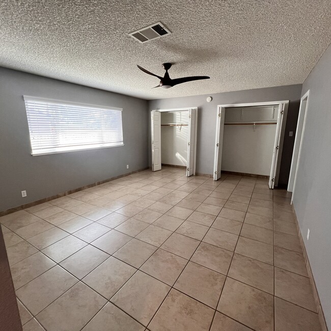 Building Photo - 7505 Pinedale Ave