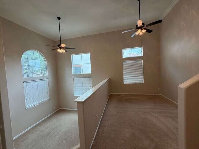 Building Photo - 33770 Willow Haven Ln