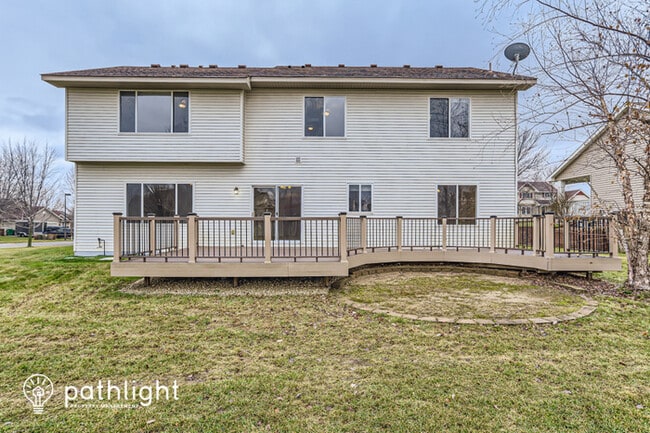 Building Photo - 17150 56th Street Northeast