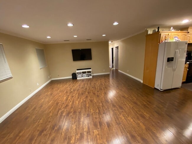 Building Photo - Lovely Cerritos Home!  ABC Unified!