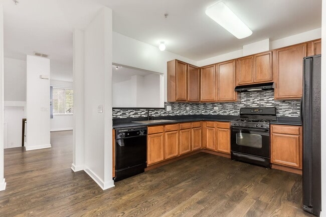 Building Photo - 758 Hanbury Dr
