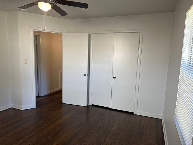 Building Photo - 3 Bedroom Home with Large Backyard near Andy Woods