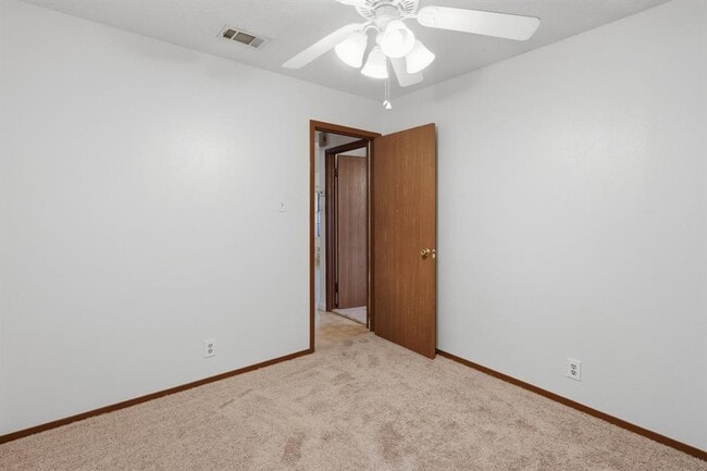 Building Photo - 12416 Deer Falls Dr