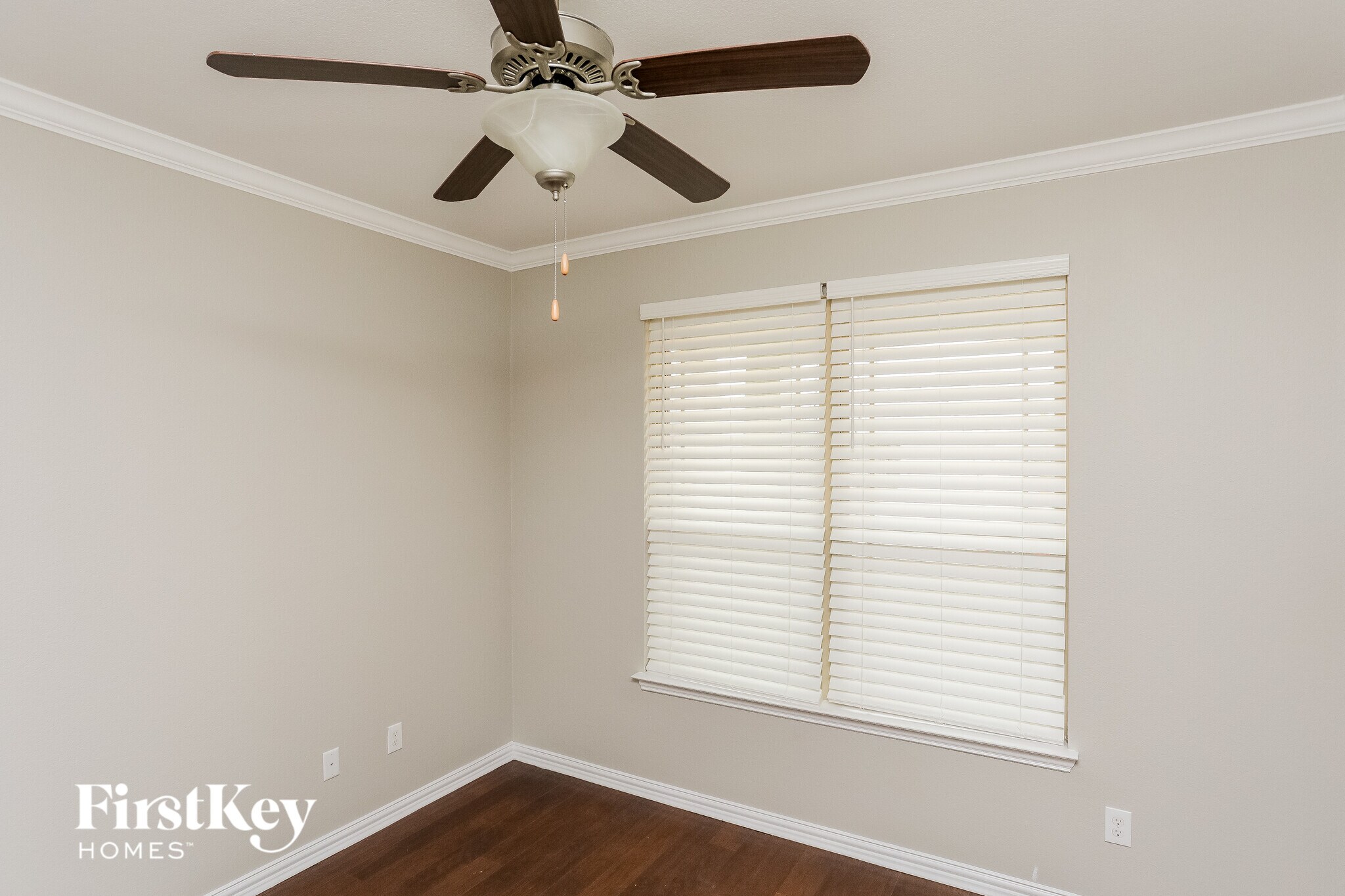 Building Photo - 150 Cameron Dr