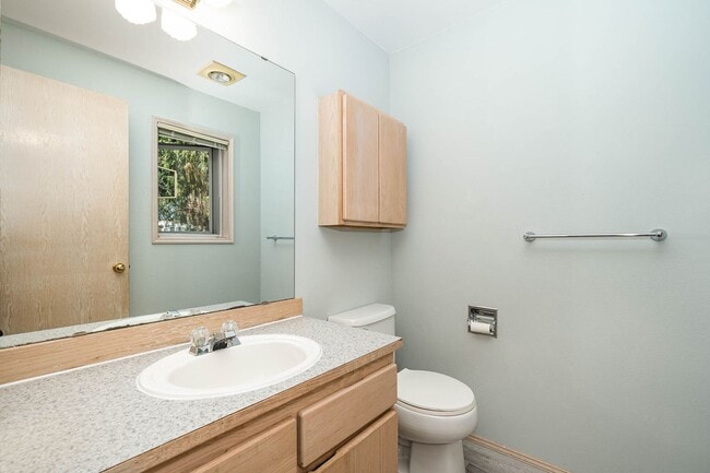 Building Photo - 3Bd/3.25Ba Seattle House