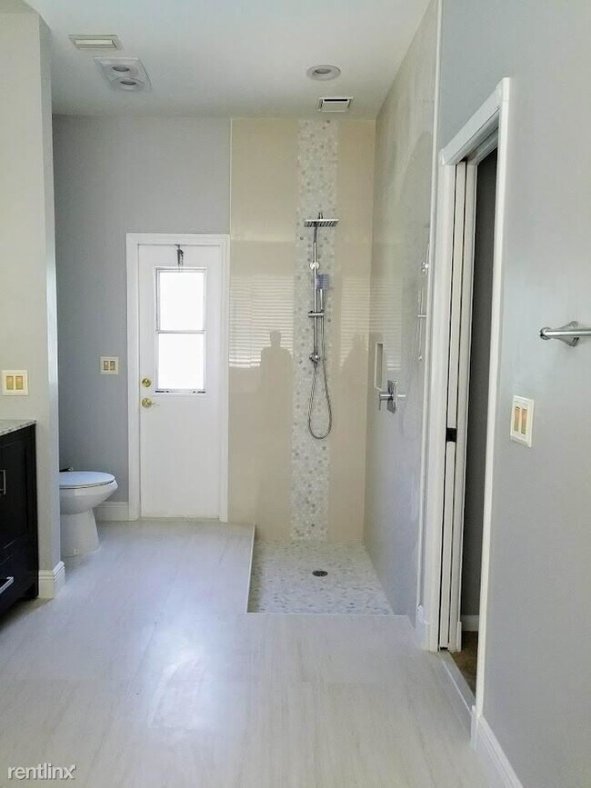 Building Photo - 4 br, 2.5 bath House - 10334 NW 6th Ct
