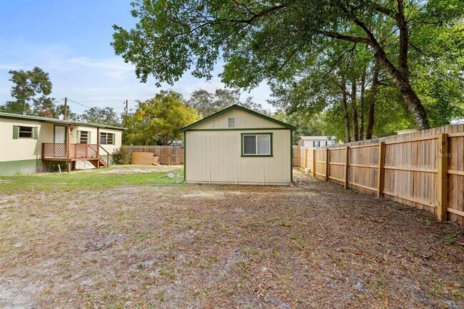 Building Photo - 831 Wolf Trail