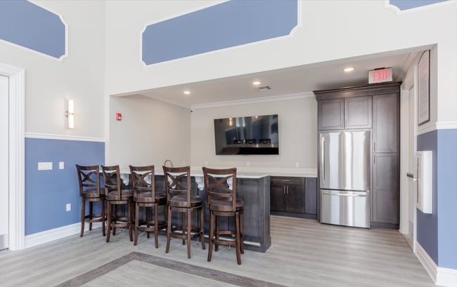 Building Photo - Luxury 1- & 2-Bedroom Apartments in Paramu...