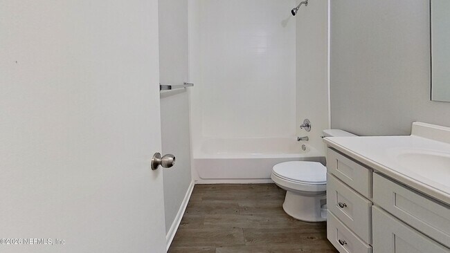 Building Photo - 2216 Spring Park Rd