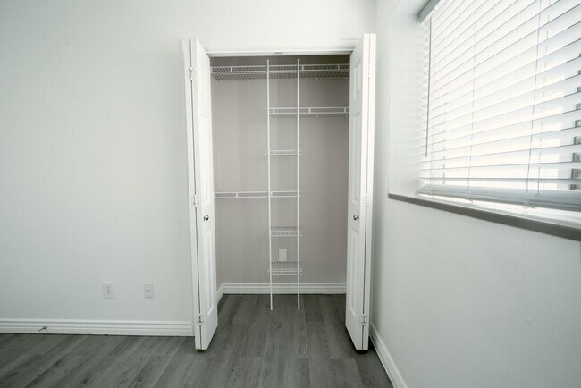 Building Photo - 125 S 1050 W