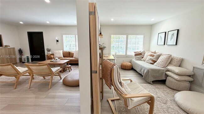 Building Photo - 5785 SW 54th Terrace