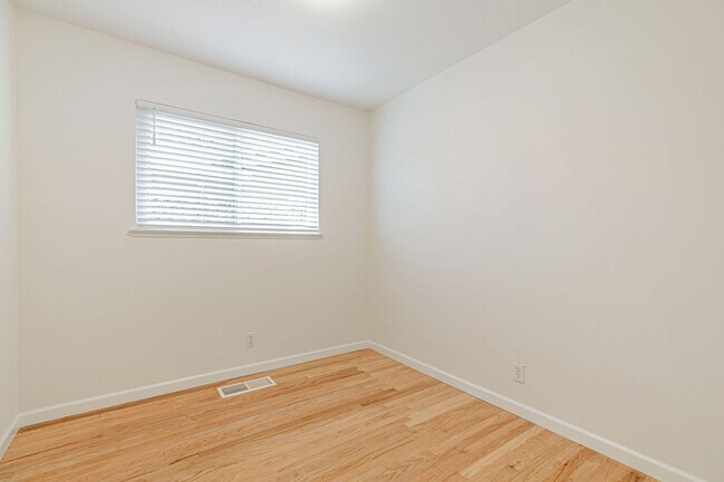 Building Photo - Cambrian Park Home Near Top Schools & Park...