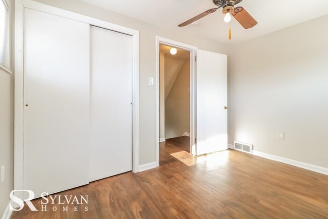 Building Photo - Gorgeous 5 BR in Pittsburgh!