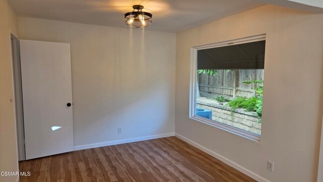 Building Photo - 1825 Sweet Briar Pl