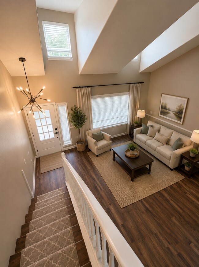 Building Photo - 5207 Villa Dr