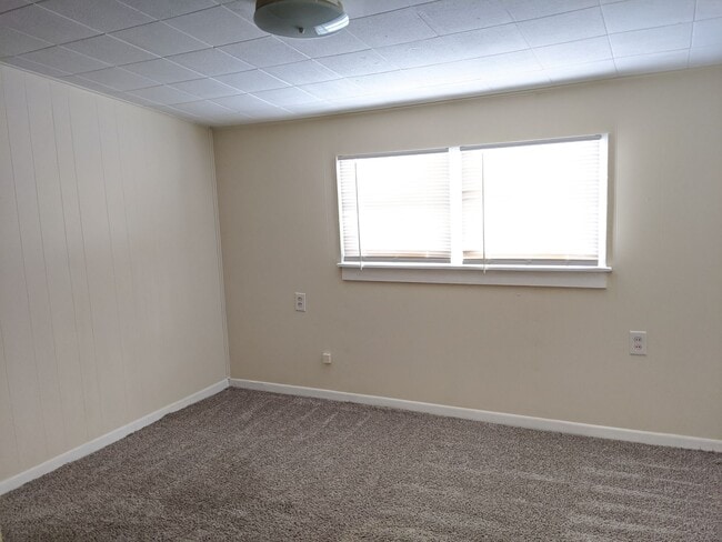 Building Photo - 54 S Sheridan Dr