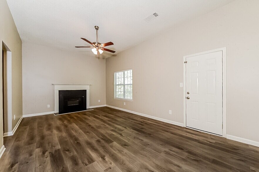 Building Photo - 2381 Charleston Terrace