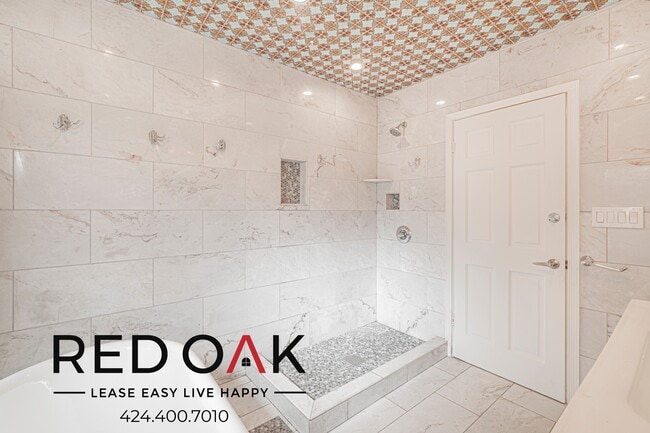 Building Photo - 2421 California Ave