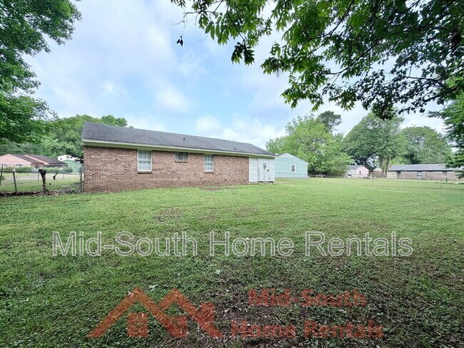 Building Photo - 474 Brockwood Cove