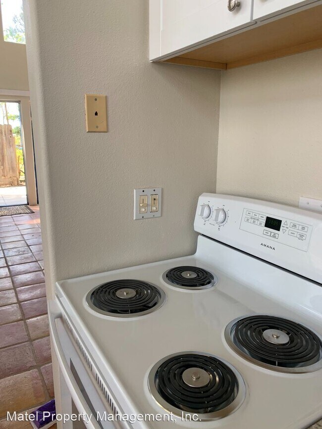 Building Photo - 1 br, 1 bath House - 4106 1/2 ROSELLE AVE