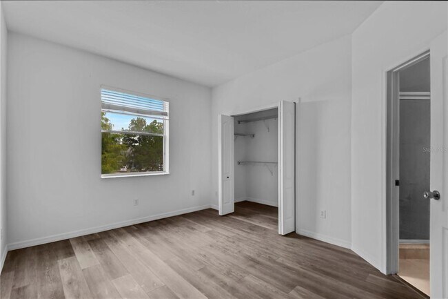 Building Photo - 10825 Savannah Wood Ct