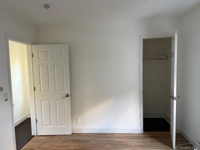 Building Photo - 27 A Wood Rd