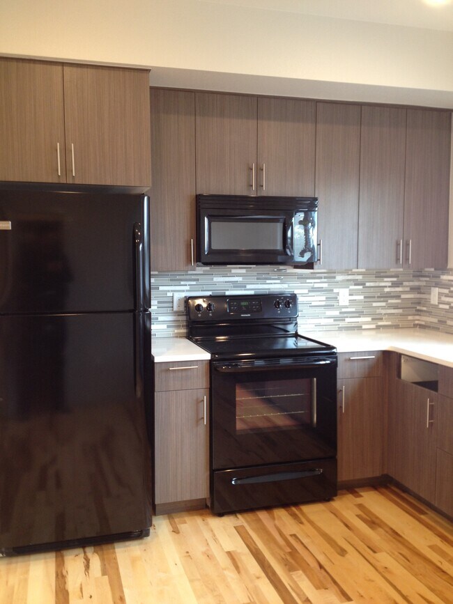 Building Photo - 309 Urban Prairie St