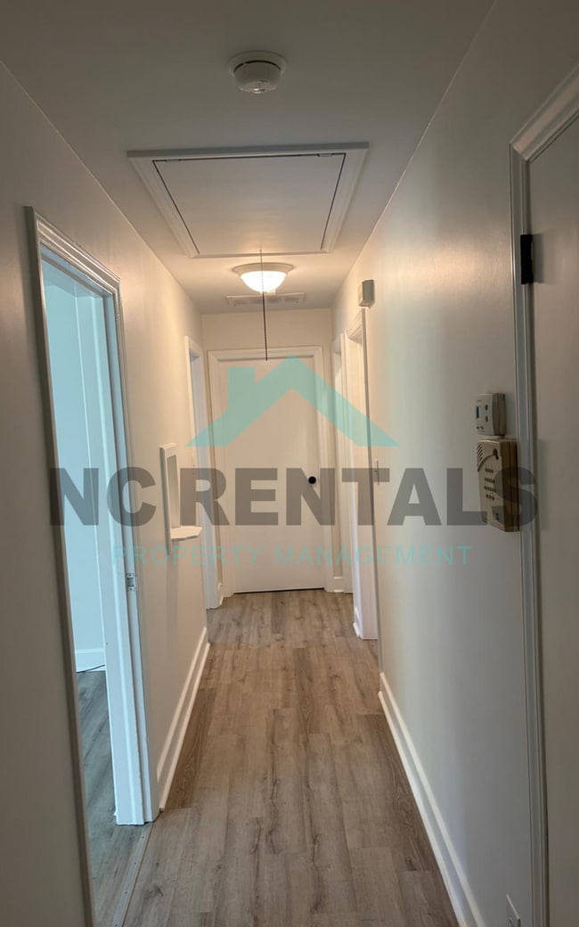 Building Photo - 129 Rocky Knoll Cir