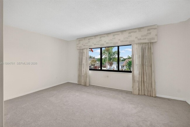 Building Photo - 1626 NE 105th St