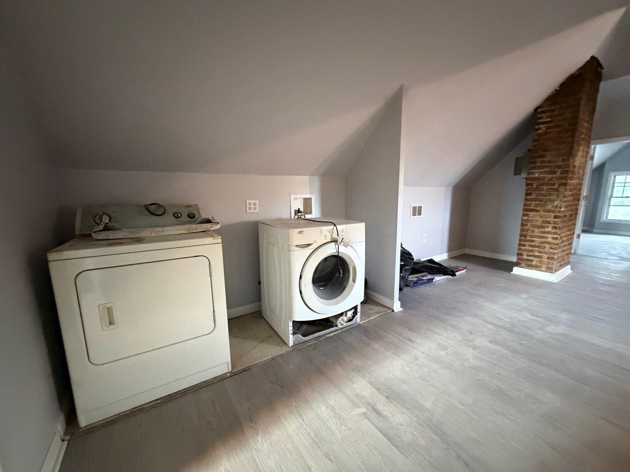 Building Photo - 49 Lembeck Ave