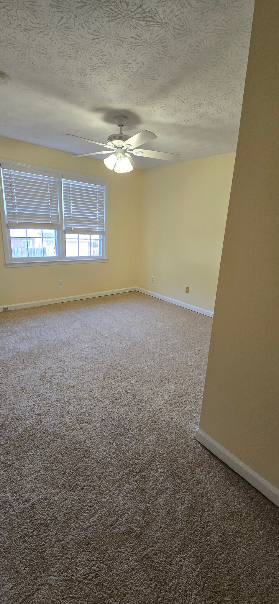 Building Photo - 2494 Lehaven Dr