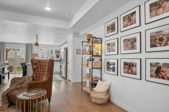 Building Photo - 12107 W Terrazzo Dr