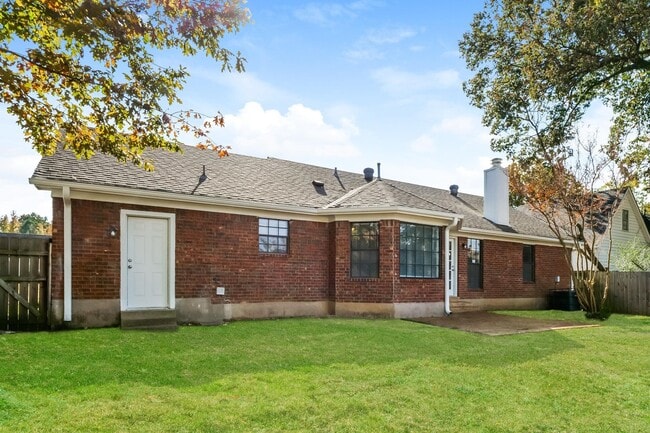 Building Photo - 7318 Old Dominion Ct