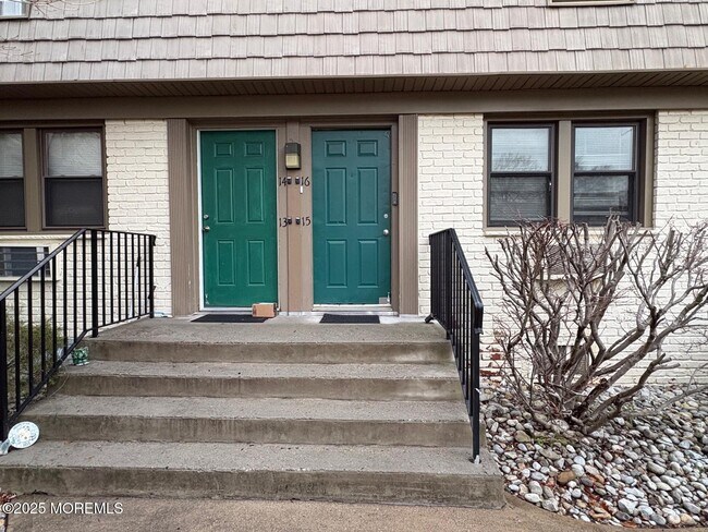 Building Photo - 420 Cross Rd