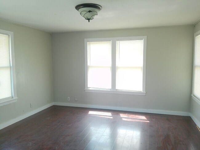 Building Photo - 3549 Cypress St